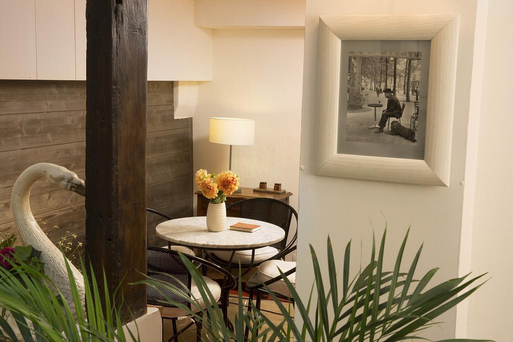 Hotel Du Cygne Parigi Esterno foto
